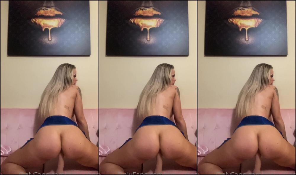 Staci Chase I Love Tasting My Pussy Juice