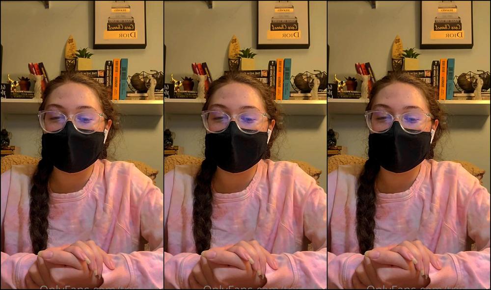 Trins Feet I Call You Into My Office After Hours To Discuss Your Raise You Requested I Think We Will