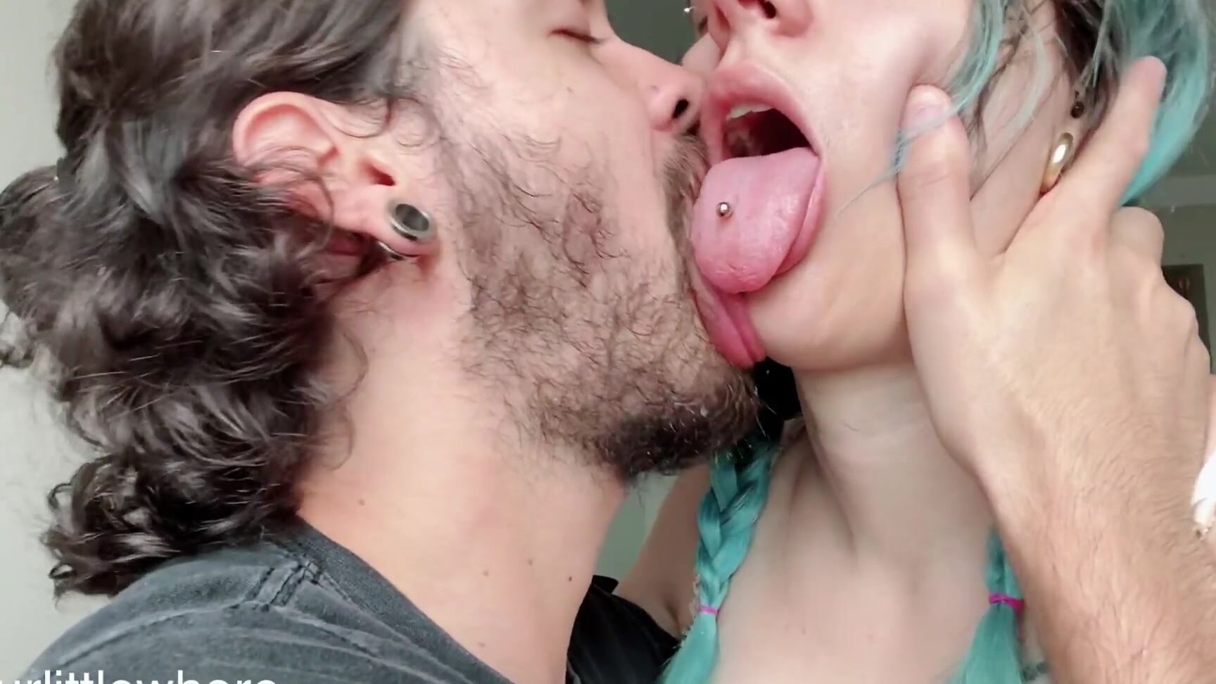 Face Licking, Kissing, Licking, Swallowing / Drooling, Tongue Fetish face-licking-and-tongue-kissing ManyVids