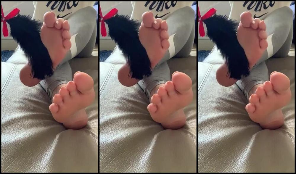 Harriet King Nicknamed Harrietfootsie Foot Fetish 03 13 2020 Onlyfans Video Is It Possible To Self Tickle And Self Punish