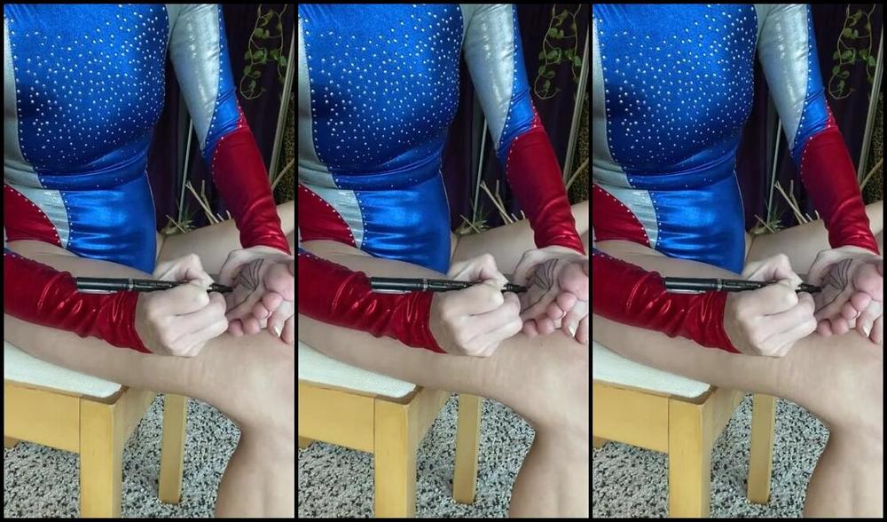 Lezlyan Nicknamed La Little Dancer Feet Onlyfans Happy 4Th Of July And A Happy Birthday To Me Its A Rainy Day