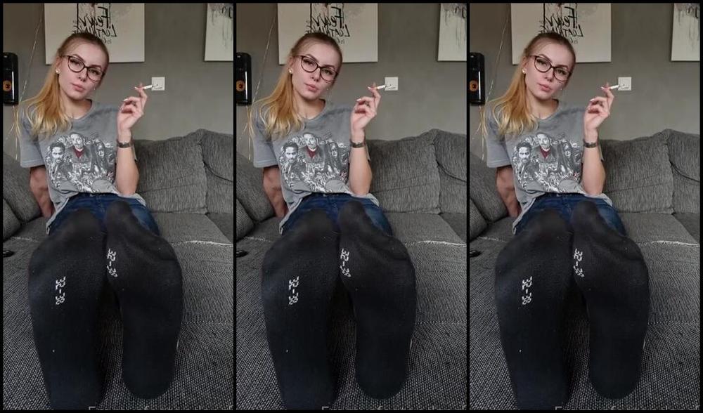 Emmysfeetandsocks Aka Emmyfeetandsocks Onlyfans Smoking A Cigarette While You Adore My Smelly Shiny Socks Can You Behave Not To Jerk Off I Thinp