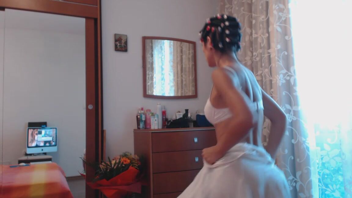 julia jordan hair rollers striptease