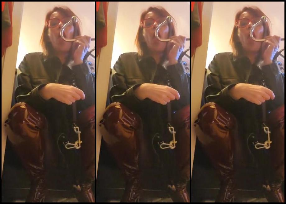 Miss B Nicknamed Missb52S Onlyfans 12 31 2023 Hooked Amp Caged Ready For The Boot Cupboard