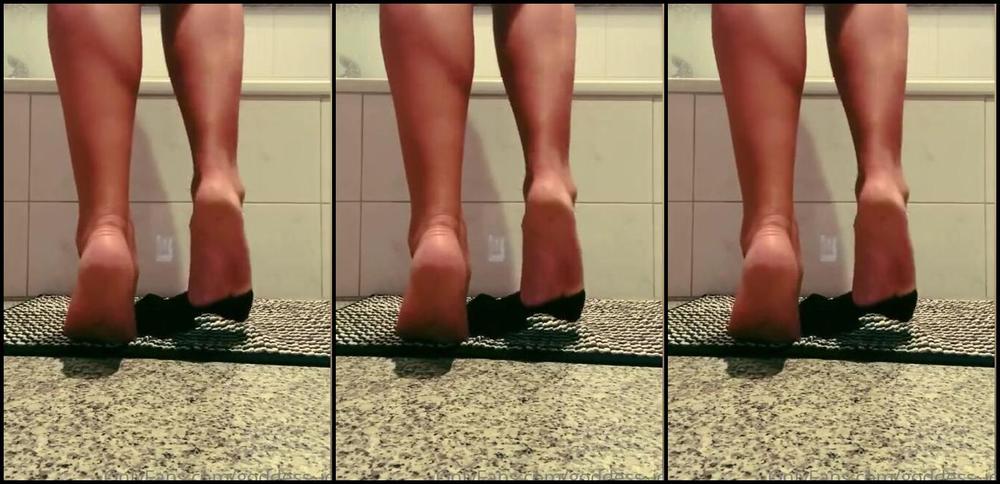 Goddessice Nicknamed Goddess Ice 01 03 2023 Onlyfans Video Du Kleiner Voyeur Darfst Zu Schauen Jedoch Aus Deiner Perspektive Dein Blick Bleibt Gesenkt