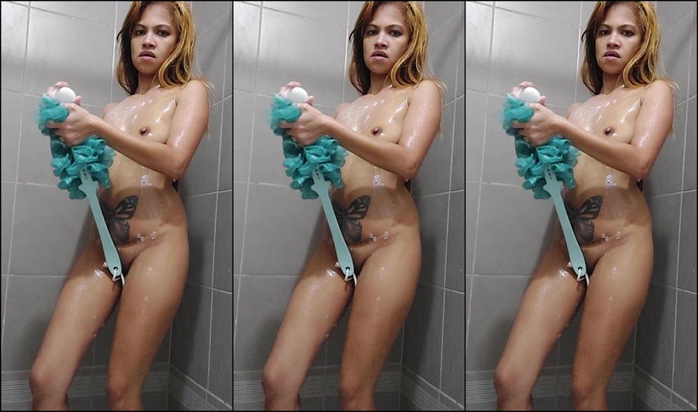 Sexygamingcouple Sexy Soapy Shower Head Orgasm From Asian Milf Aliah Getting All