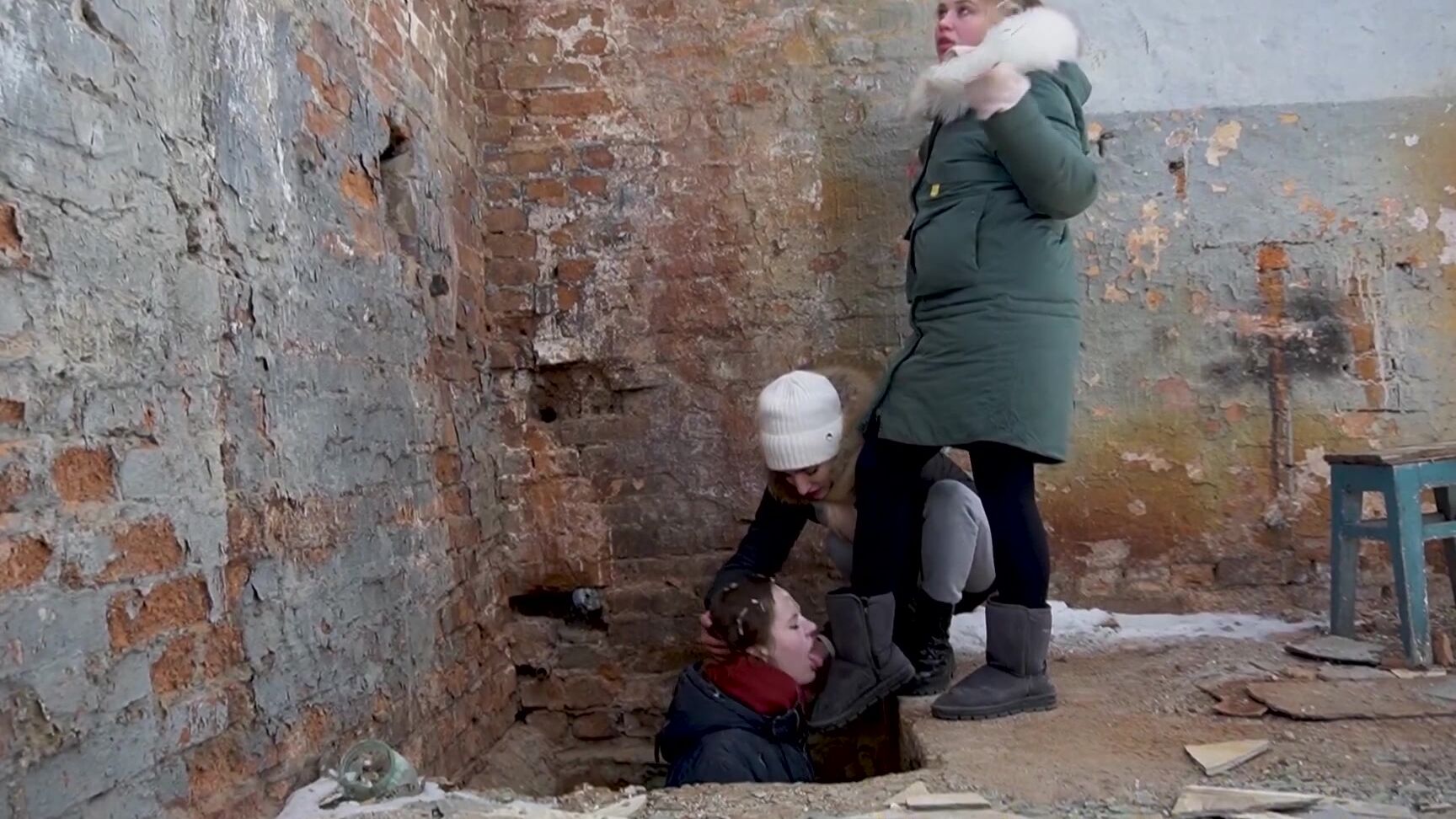 Kingdom Of Feet And Slaves Ariel S Outdoor Humiliating Tasks