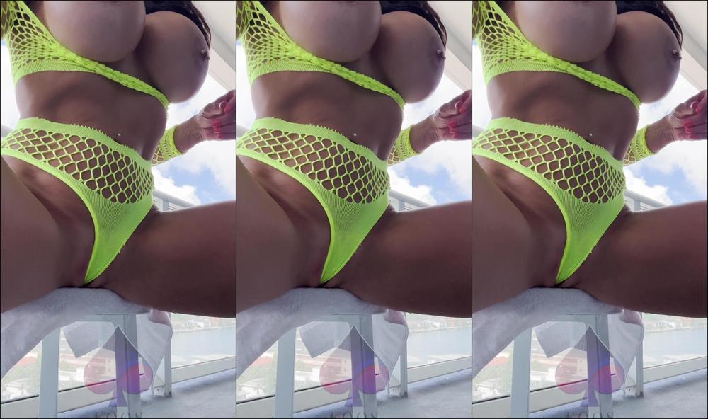 Bbcslutwife4U2 2024 11 20 When You Re On A Balcony And Have A New Toy Why Not Make Good Use Of It