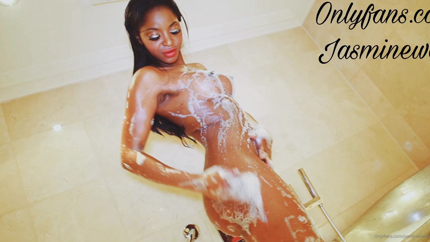 Jasminewebb Past Best Pussy Is A Clean Dripping Wet Pussy Help Me Wash Off Then Fill Me U