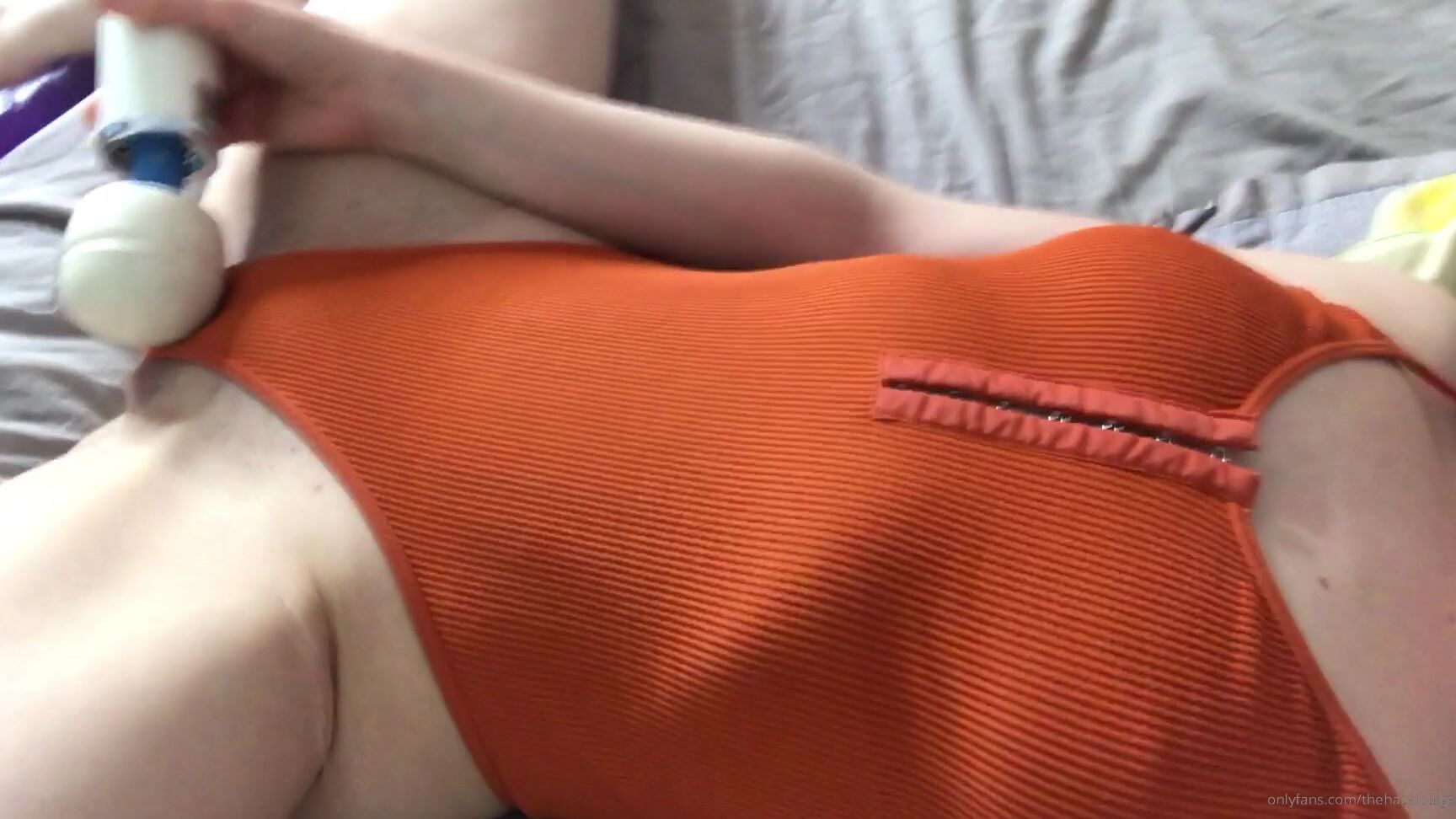 thehazelpaige-07-11-2019-82308378-my-cute-little-pussy-deserves-all-the-orgasms-ps-dropped-my-phone-on-the-hitachi-midway