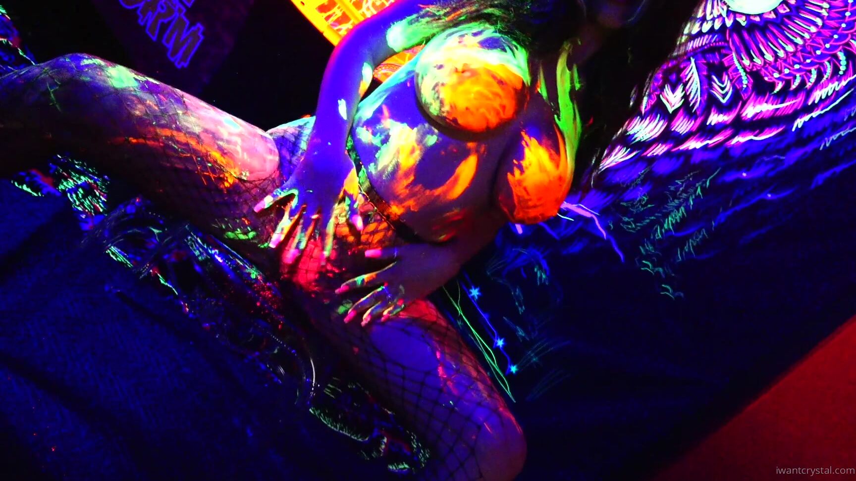 Crystalknight Blacklight Euphoria Full Clip