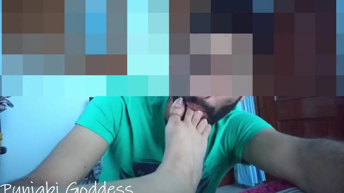 Punjabi Goddess Nicknamed Velocity04 06 26 2018 Onlyfans Video Sucking On Punjabi Goddess Toes