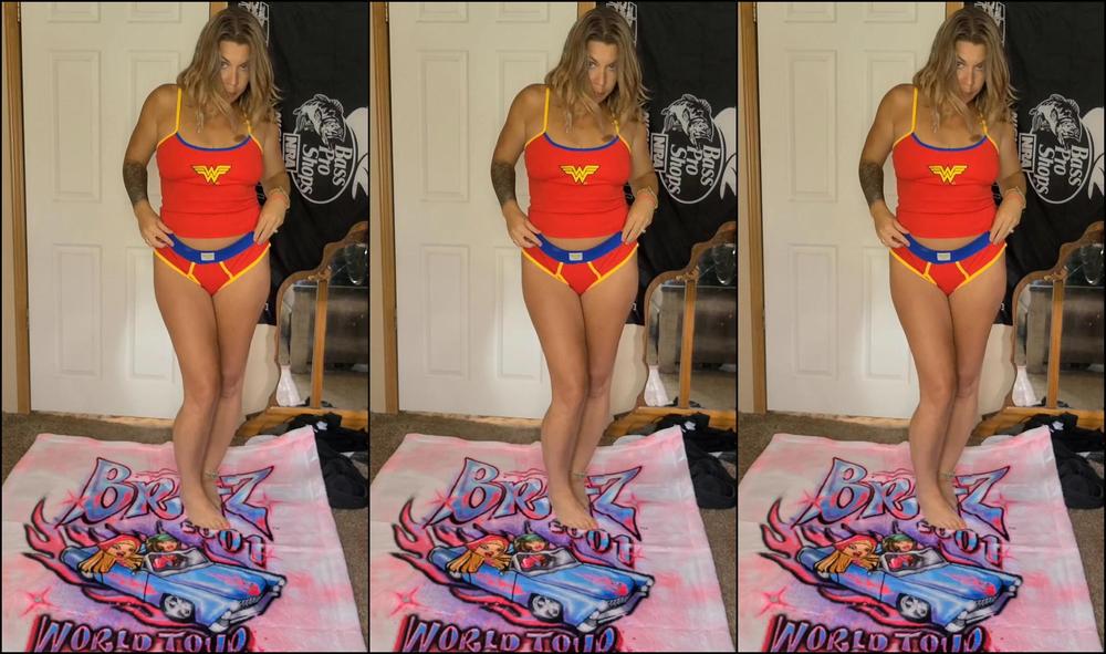 "KittyUV" amateur, costume, lacelingerie, milf, striptease Shopping Try On manyvids