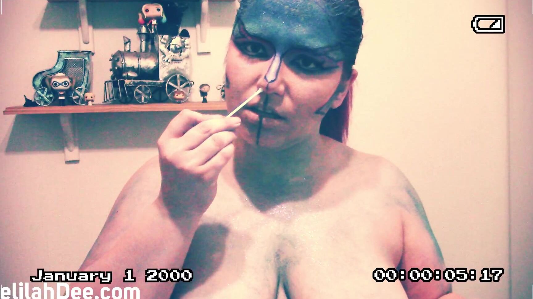 Delilah Dee Alien Girl Sneeze Explosion