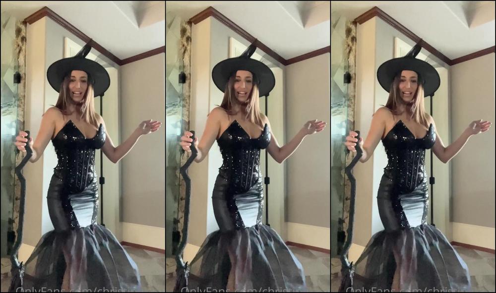 Christinakhalil Costume Reveal Put Your Guesses In The Comments Below No Cheating Did You Get It R