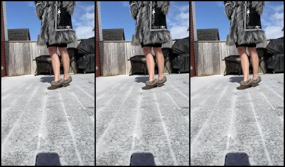 Lezlyan Nicknamed La Little Dancer Feet Onlyfans It May Look Sunny But It Was Damn Cold First My Feet Will Turn Pink