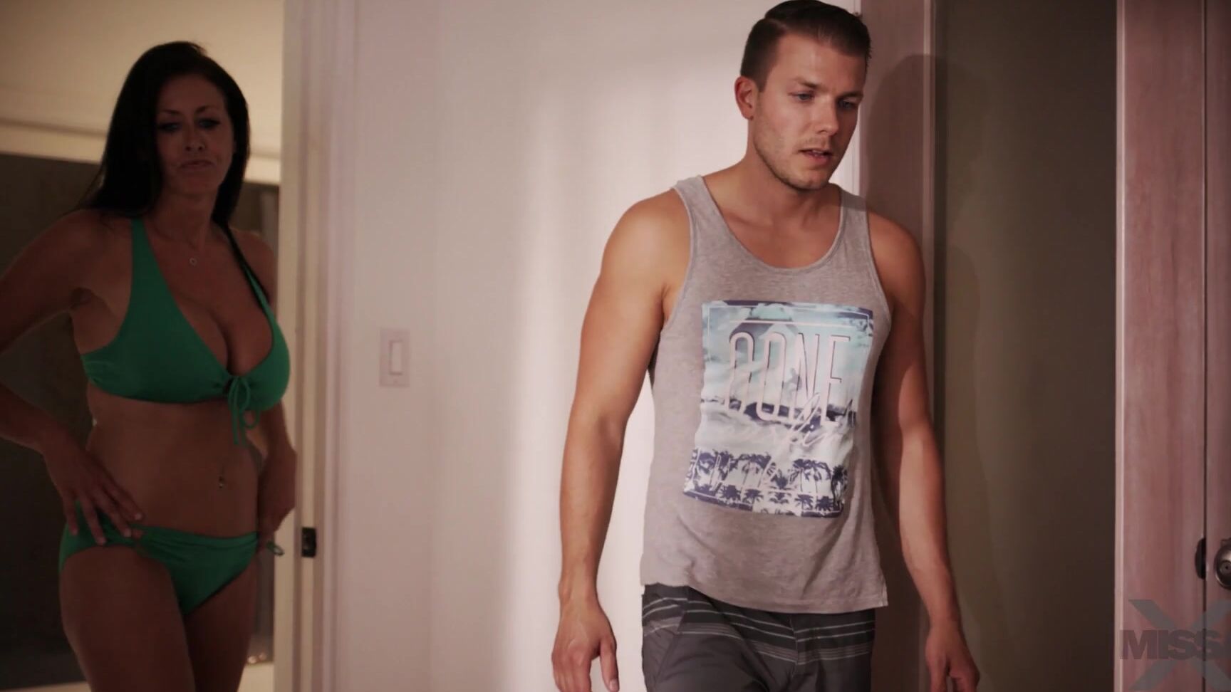 "Reagan Foxx, Vanna Bardot" Mature, Feature, Threesome, MILF A Mother's Test MissaX