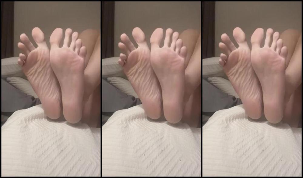 Brooketootsies Nicknamed Brooketootsies 09 08 2023 Onlyfans Video I Swear My Feet Are Getting Bigger I Have A Pair Of Size 11 Crocs That