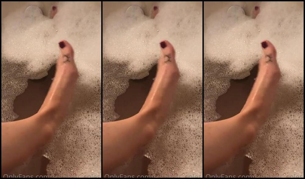Summer Solesis Nicknamed Summer Solesis Onlyfans Bath Time 2