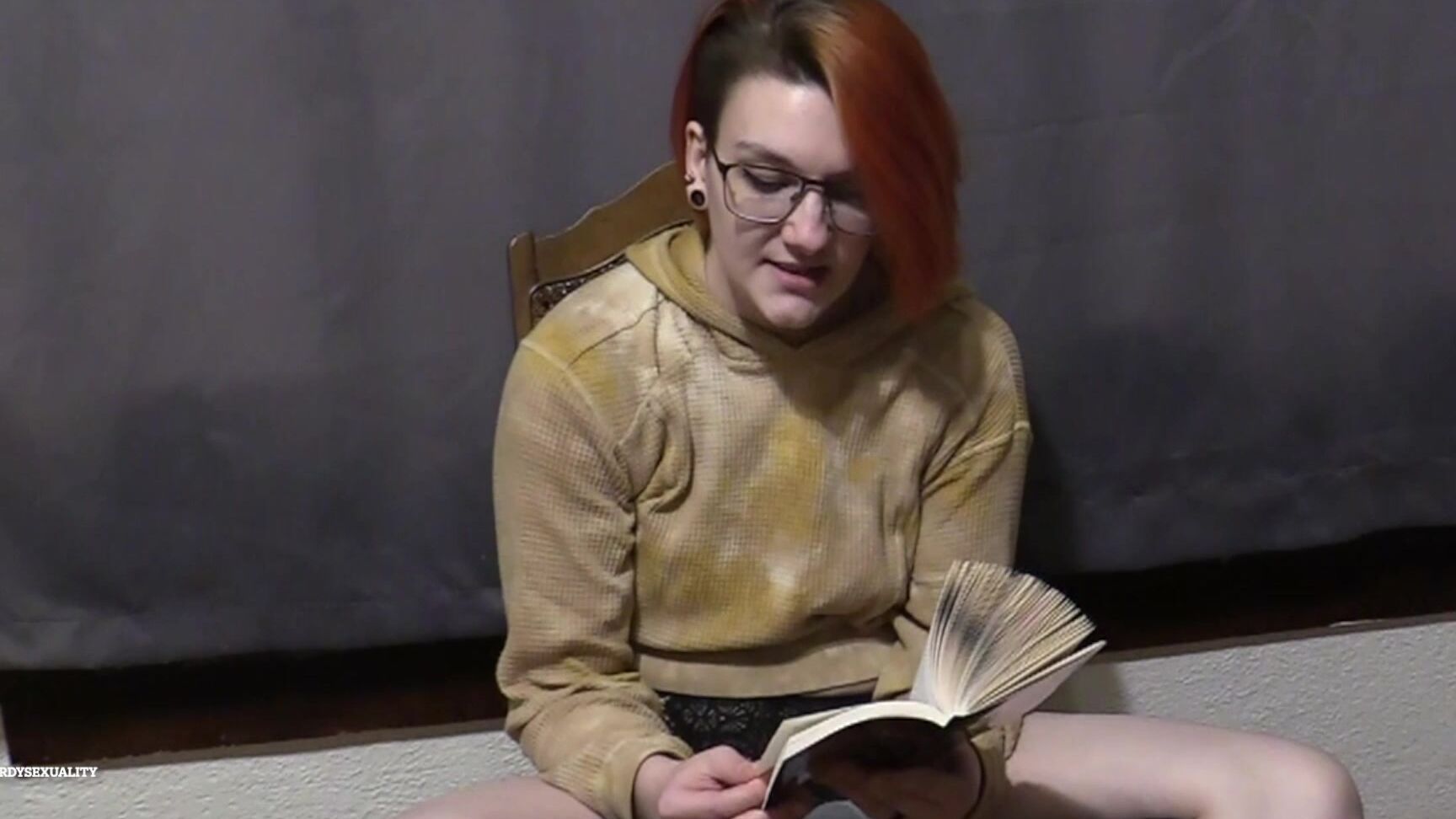 "Rardysexuality" orgy, pee, reading, story telling, threesome Resident Evil read by Joey Nova CHP 12 manyvids