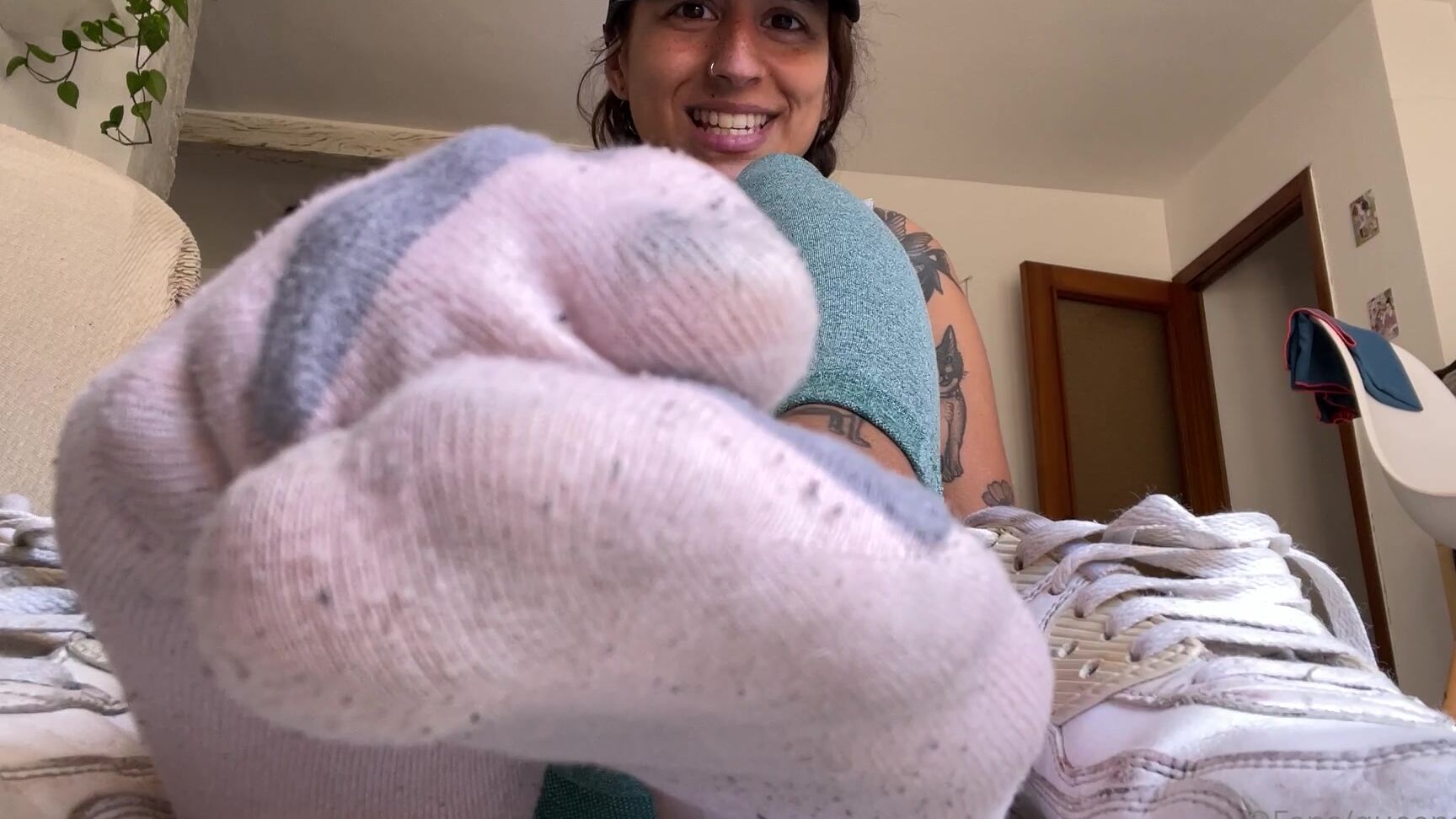 Fetishemmabff 2814415626 05 11 2023 Come Here Youre Going To Be Stuffed With My Seeaty Socks Today And Theres Nothing You