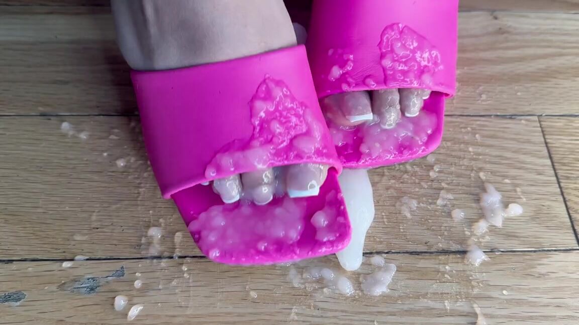 Latinamala Nicknamed Latinamala1 Onlyfans 05 28 2024 Toying With A Filled Condom French Pedicure Pink Heels Want To See More Of These