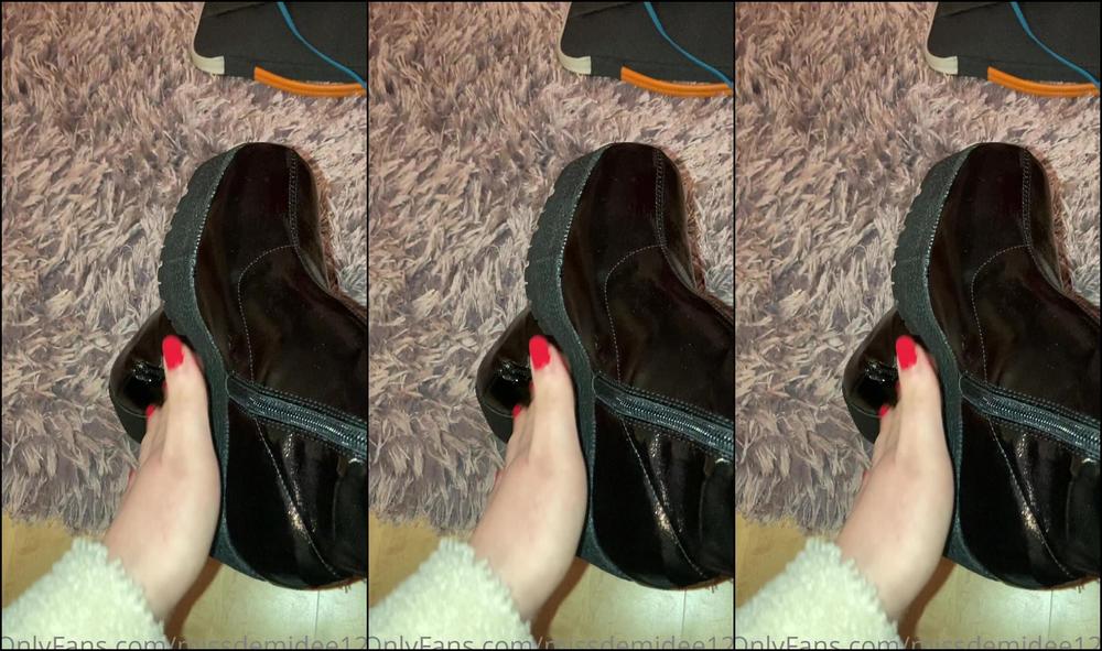 Missdemidee A Boot Slut Paid For It But Here It Is For Free Too Much For Your Little Mushy Brain To H