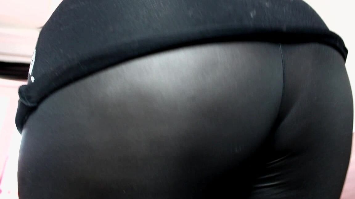 Minademonic German Giantess Mina