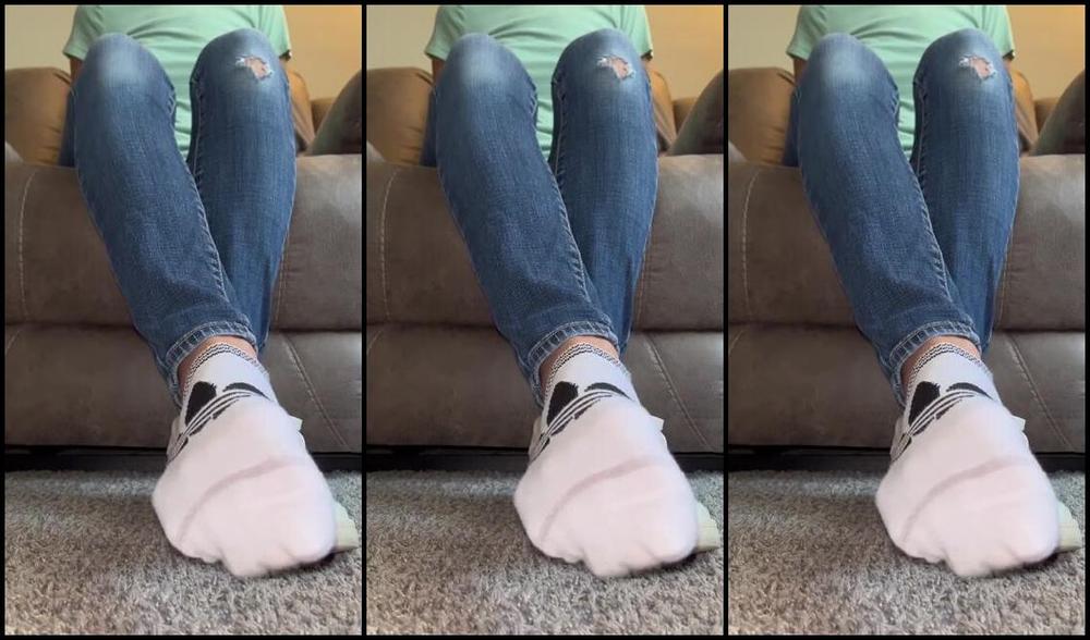 Ivy S Feet Nicknamed Footivy Foot Fetish 11 23 2023 Onlyfans Video A Perfect Foot Dream This Video Has A Little Bit Of Everything