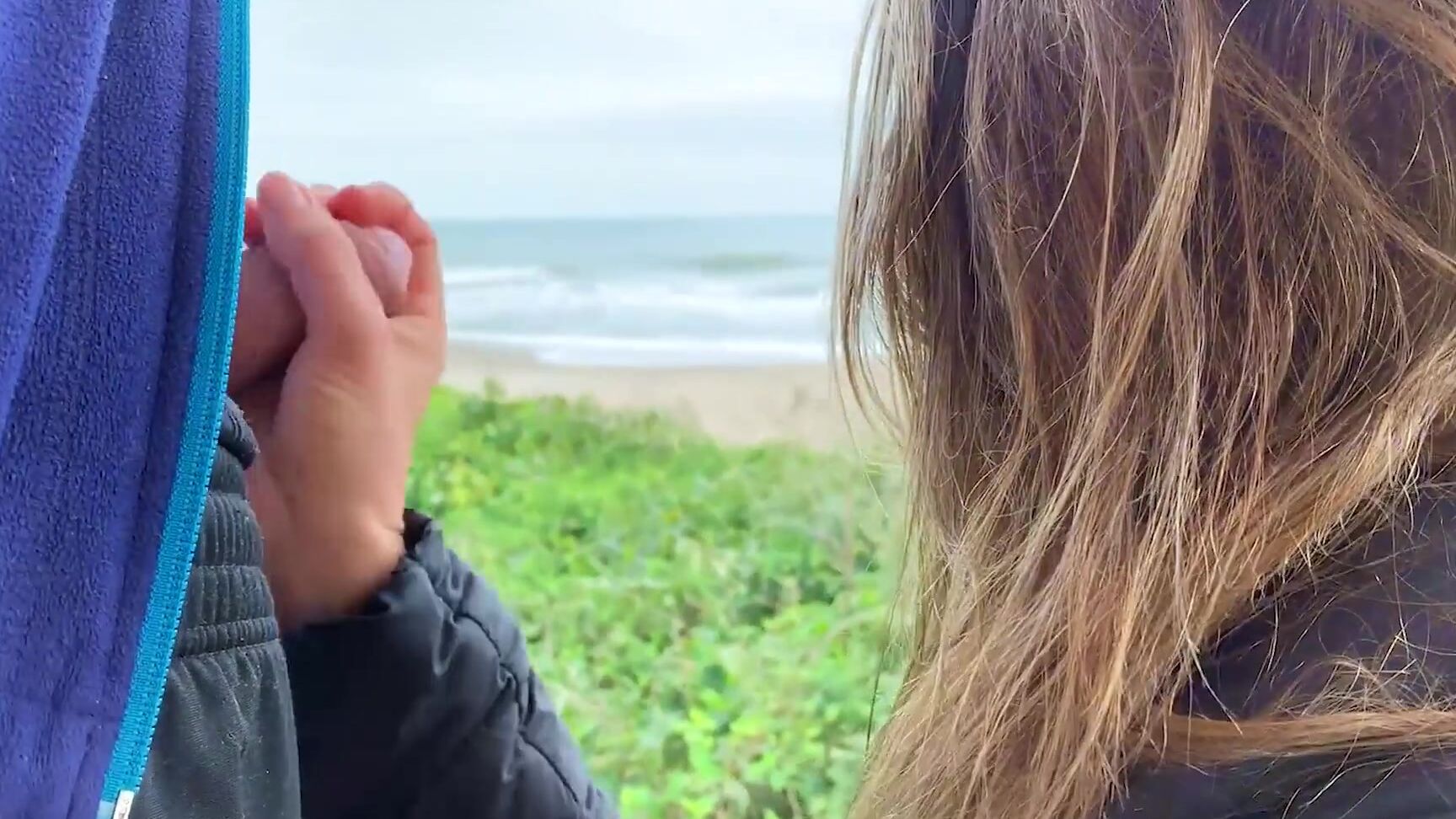 Screwdriverzzz 039.Sex on the beach with the first comer xhamster