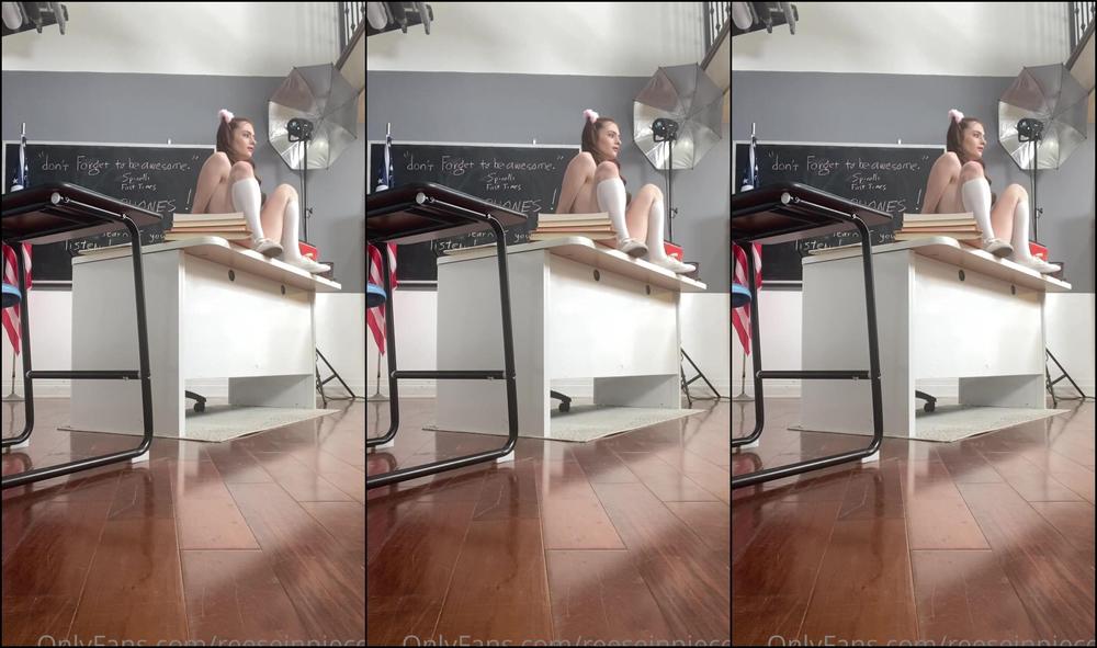 Reeseinpieces Bts With Devils Films I Love Posing For The Camera Would You Take Pics Of Me