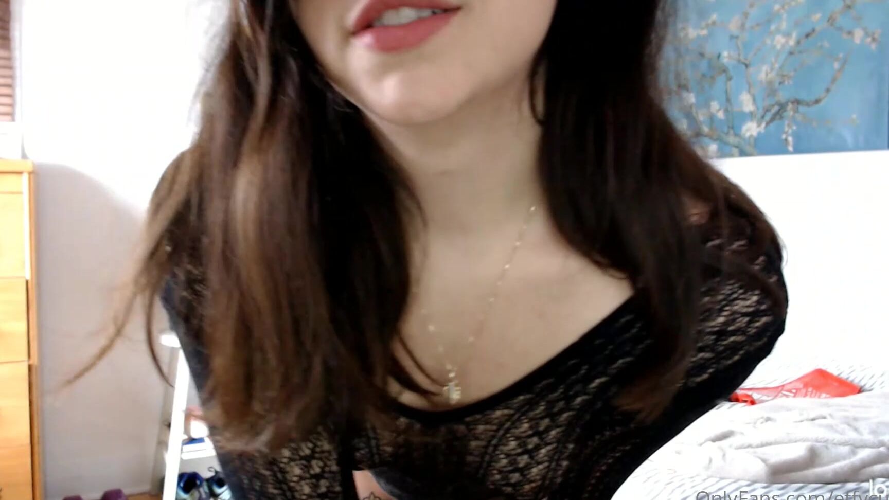 Effycutiexx Pov Naughty Skype Call With Your Long Distance Girlfriend She Misses Your Cock So Much S