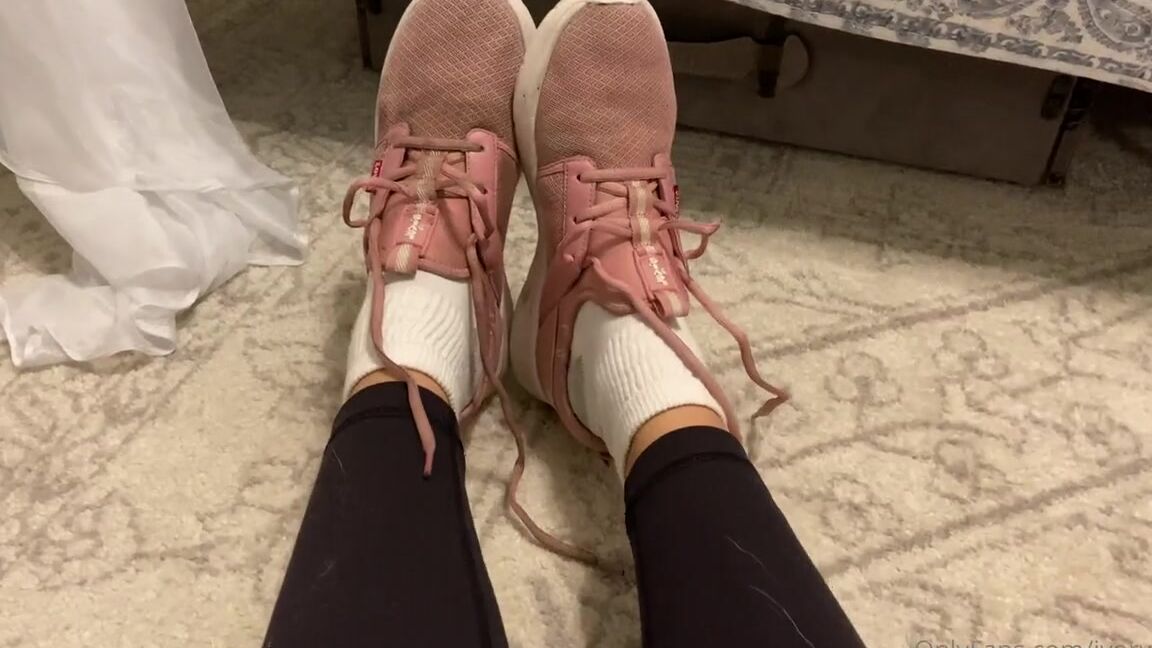 Ivorysoles Onlyfans 09 13 2021 Sweaty And Smelly After My Workout Today I M Going To Keep Working On Them And Sellp