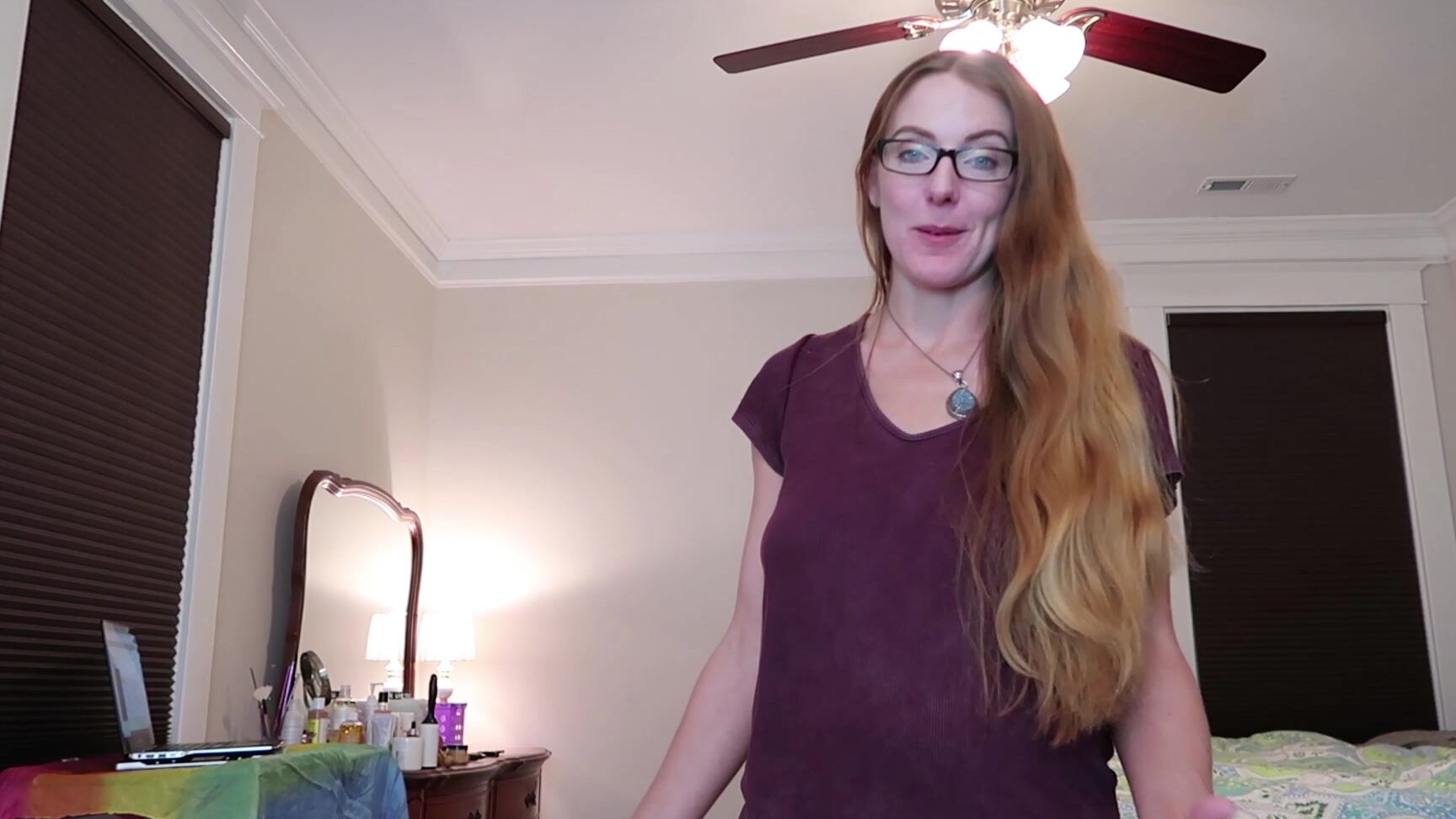 Roselynnlocks Hang My Mirror And Peek At My Pussy Manyvids