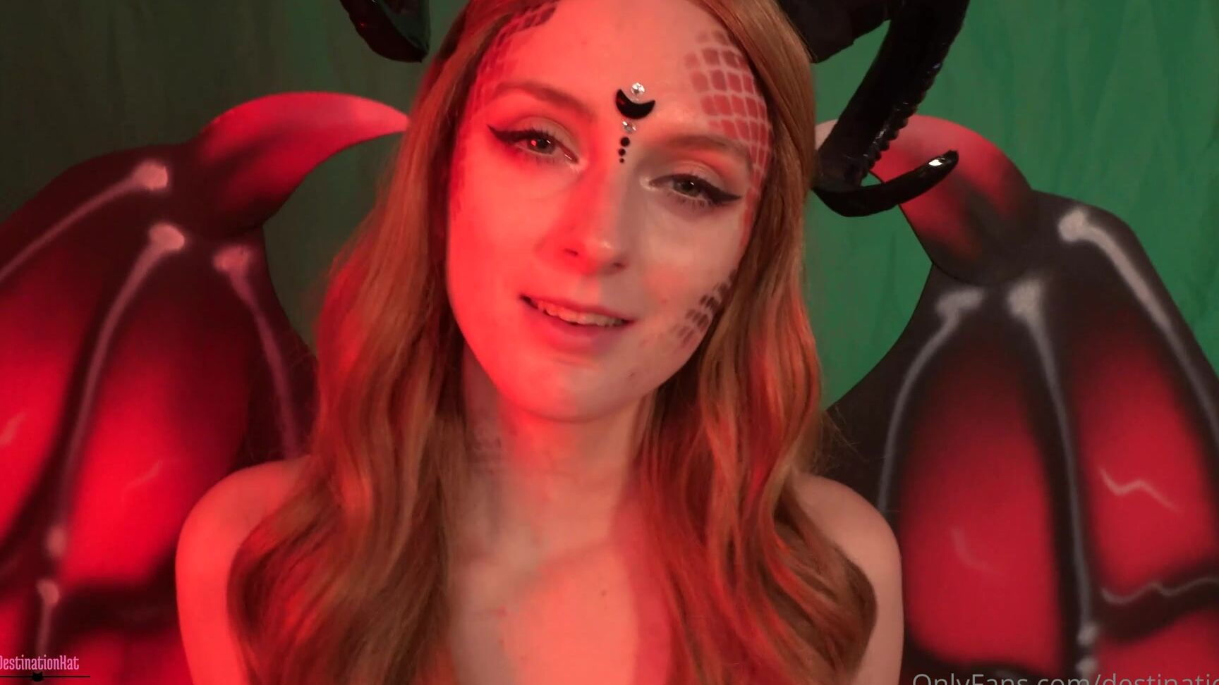 Destinationkat This Was Meant To Be A Great Dragon Themed Video But I Messed Up Xd The Lighting Made It