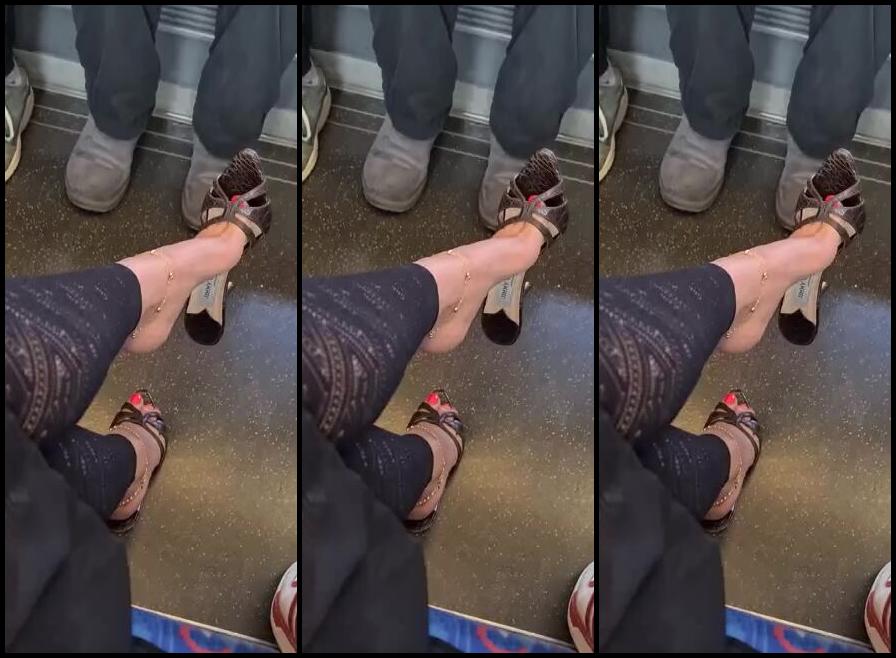 Feetbysherri Onlyfans Train Dangle Tease
