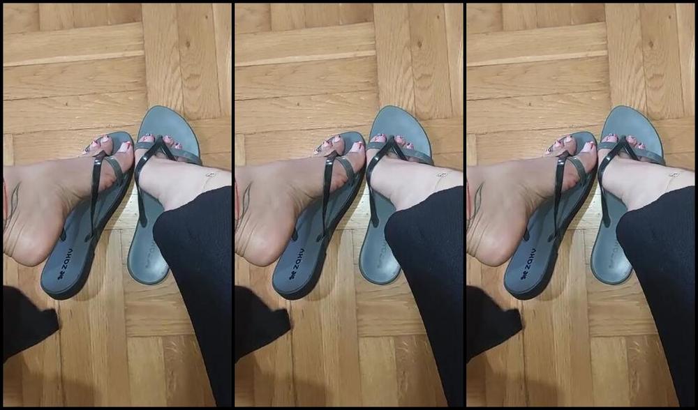 Mica Sandy Nicknamed Sandysmallfeet 08 17 2024 Onlyfans Video Dangling For My Foot Boy