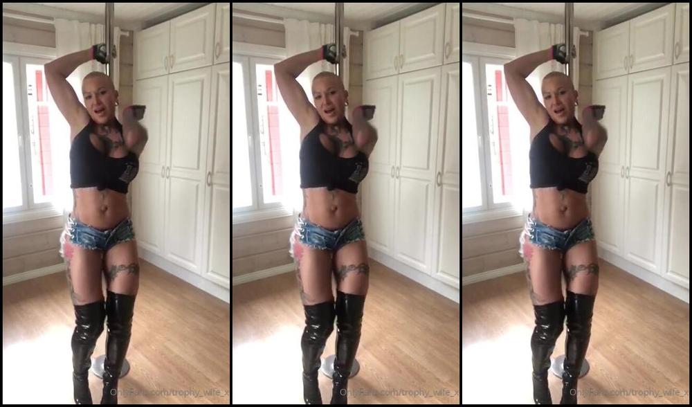 Mrs Koriste Want To More Of My Poledancing