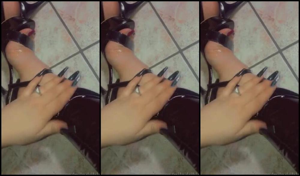 Nikykikka Nicknamed Nikykikka Foot Fetish 03 23 2022 Onlyfans Video Sweet Oil