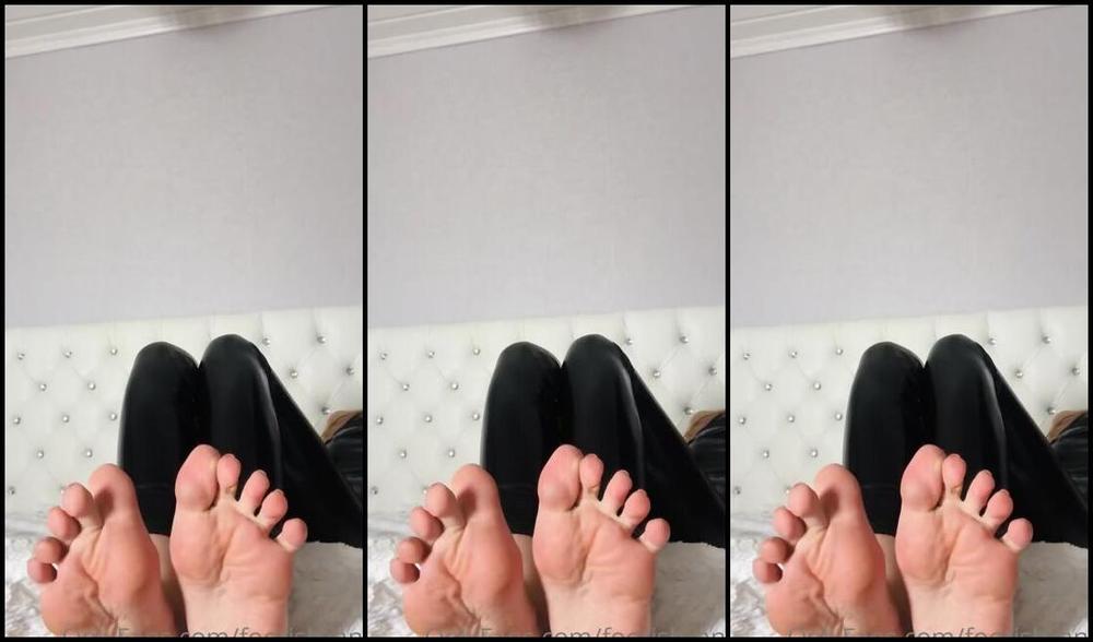 Goddess Anna Nicknamed Footish Ann Onlyfans I Got Many Requests For More Closeups And Toe Spreading So Here Is A Video For You Guys Feel Free Kcf