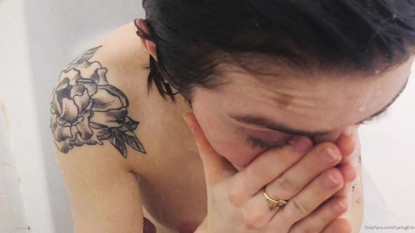 Caringerin Almost Minutes Some Steamy Shower Cock Sucking A Little Bit Of Playful Touching And L