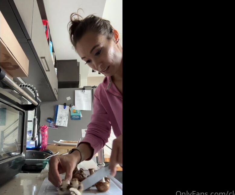 Clca69 2908275937 08 01 2023 Cooking With Christy