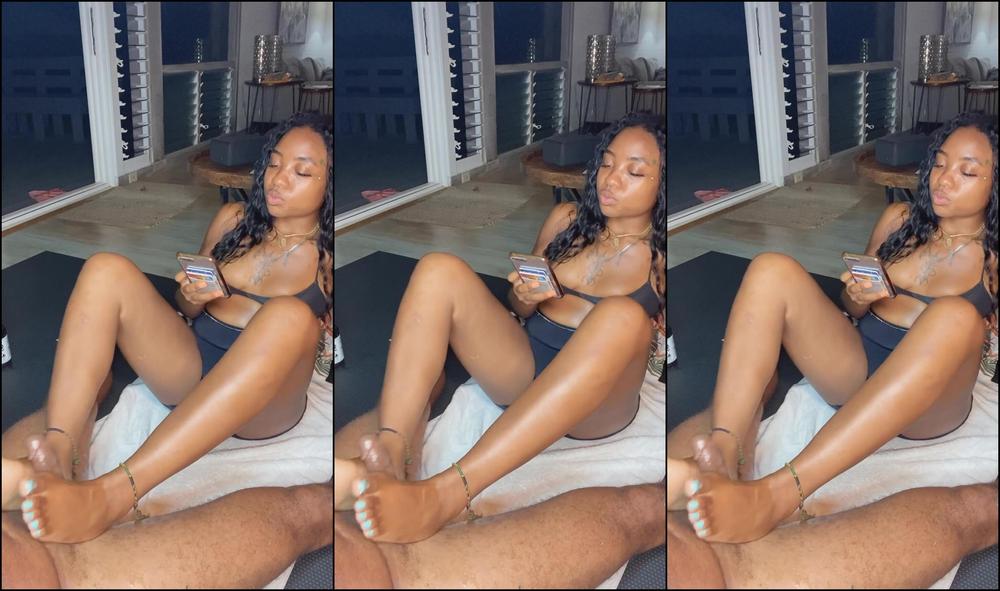 Lovemiguuwazi Happy Ending Foot Job Cum Clip