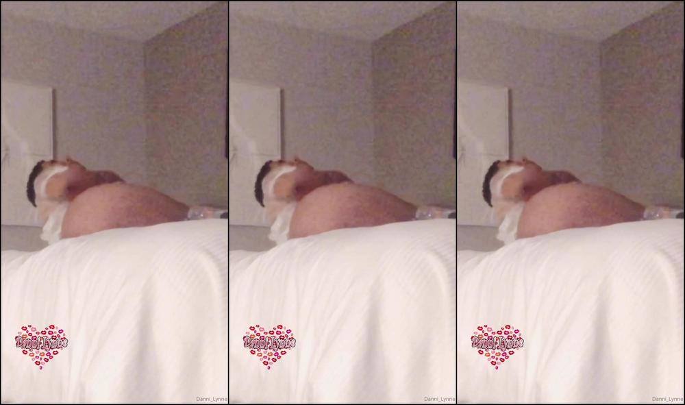 dannilynnebabee-22-03-2020-189769186-first-time-playing-with-my-booty-it-feels-great-it-just-needs-to-be-you