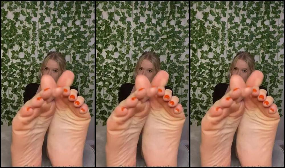 Skye Aka Solesofskye Onlyfans You Can Only Dream Of Worshipping My Feet Like