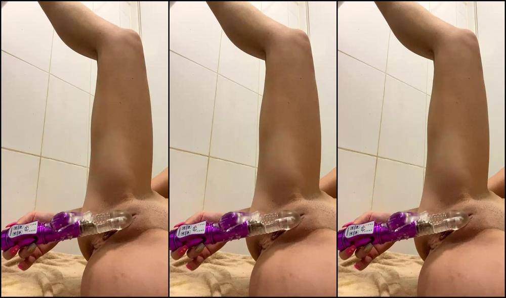 kailamaree-05-01-2020-118818606-i-love-having-fun-after-my-shower