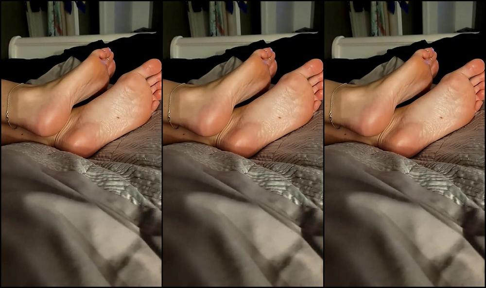 Louinheels Stream Started At Pm Bedtime Soles