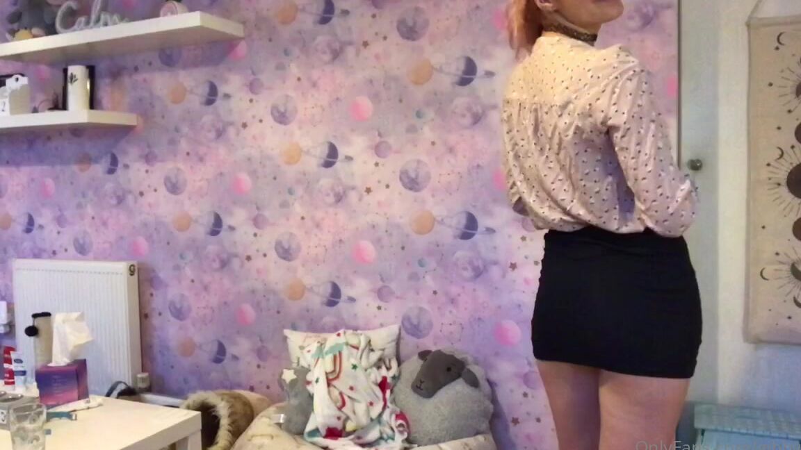 Gibbymoo 2729629339 01 24 2023 Like Me Better In Or Out Of This Outfit P