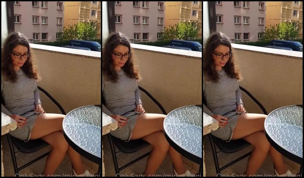 Miruna Fit Girl Nicknamed Mirunafitgirl Onlyfans Do You Like My Movements Watch My Full Video Till The End