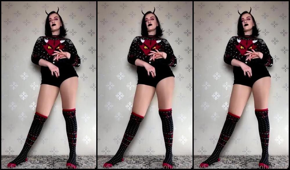 Thefallenbabepremium Onlyfans Being Bad Makes Me Super Horny Seriously I Soaked Those Tiny Thongs In Pussy Juice The Whole 1 4P